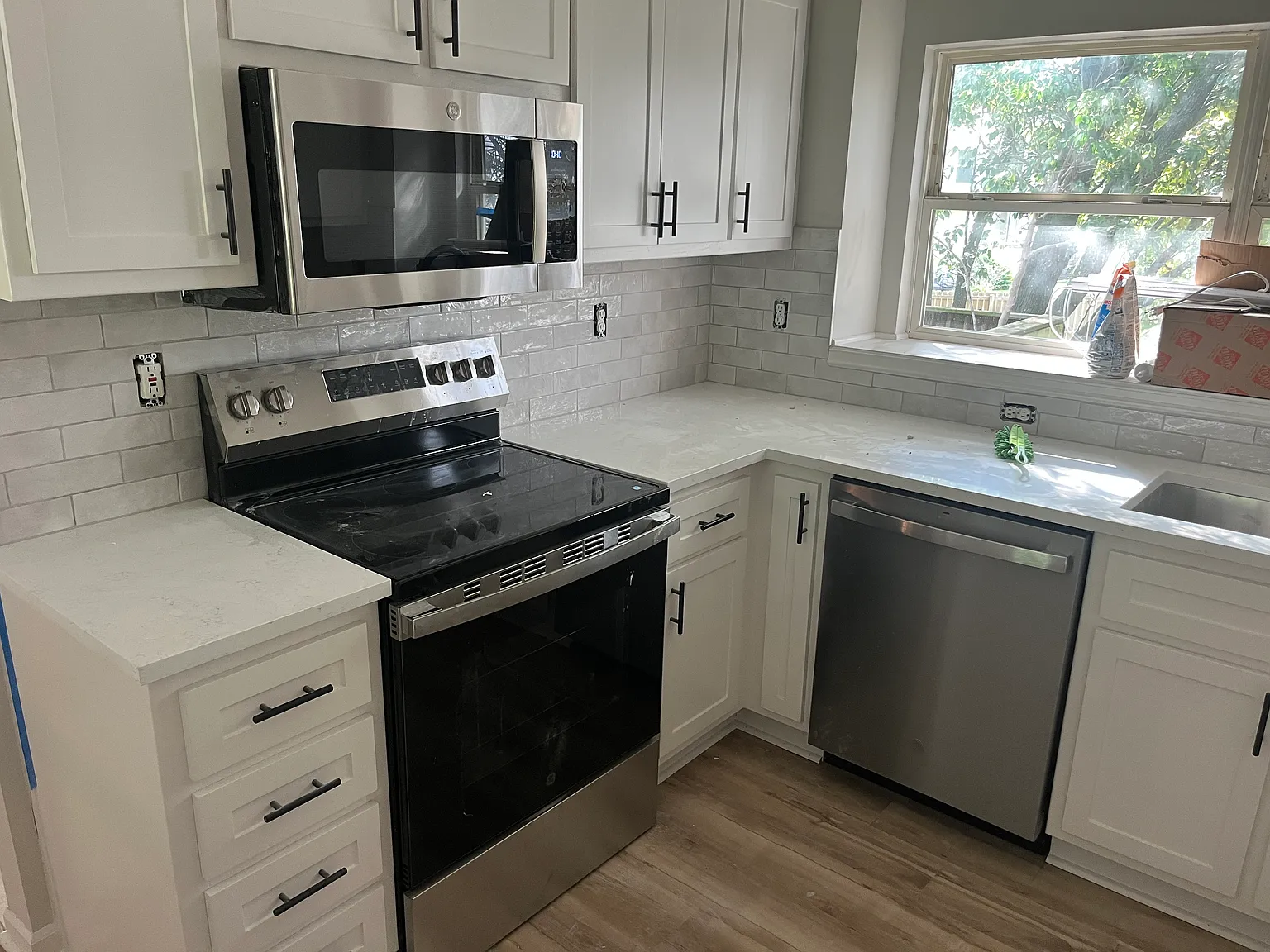 4 bed, 2.5 bath, 1275 sqft, $2,800 — Photo 2