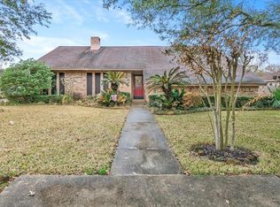 6860 Saratoga Cir, Beaumont, TX 77706