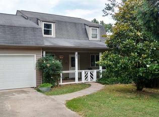 271 Lakeview Dr, Charlottesville, VA