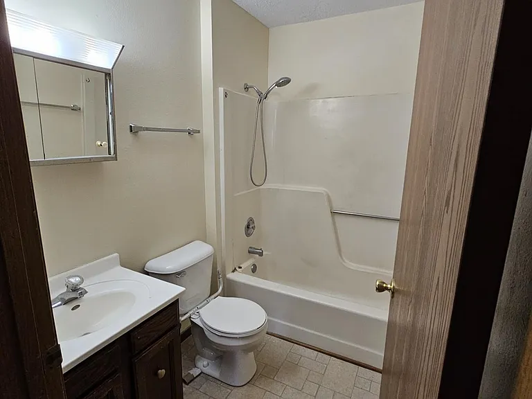 305 W Garden St #2 — Photo 2