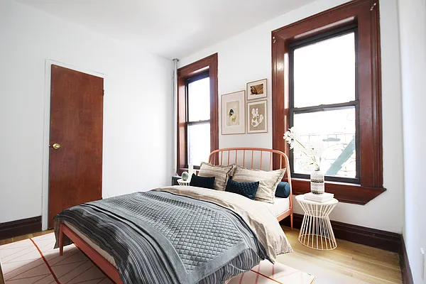 Rented by Compass | media 11