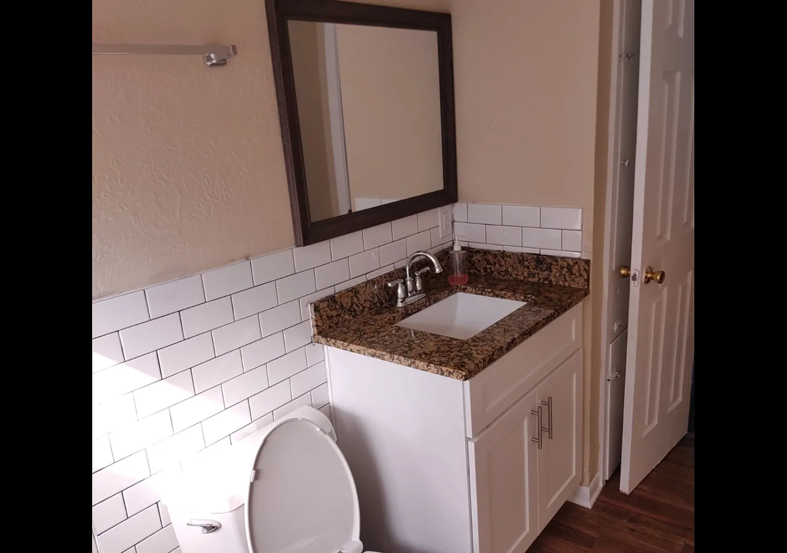 3 bed, 950 sqft, $1,000 — Photo 2