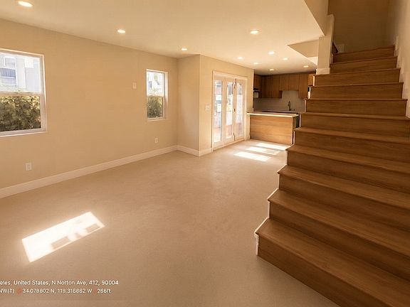 3rd image of 5019 Elmwood Ave #5019
