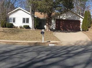 10404 Pearl St, Fairfax, VA 22032