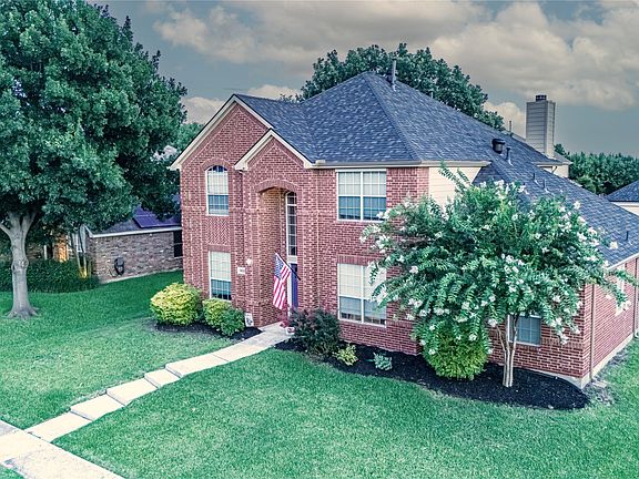 2nd image of 1422 Autumnmist Dr