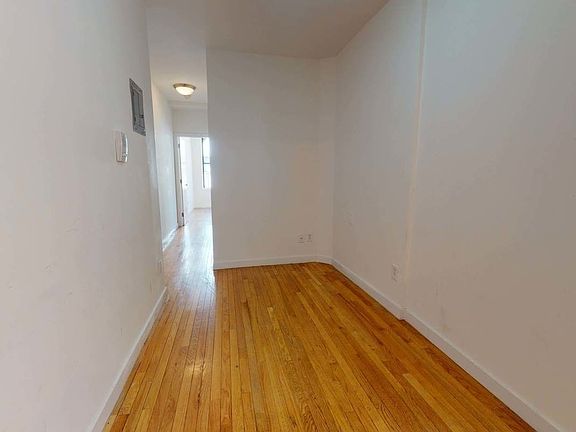 3rd image of 312 E 91st St #4E1