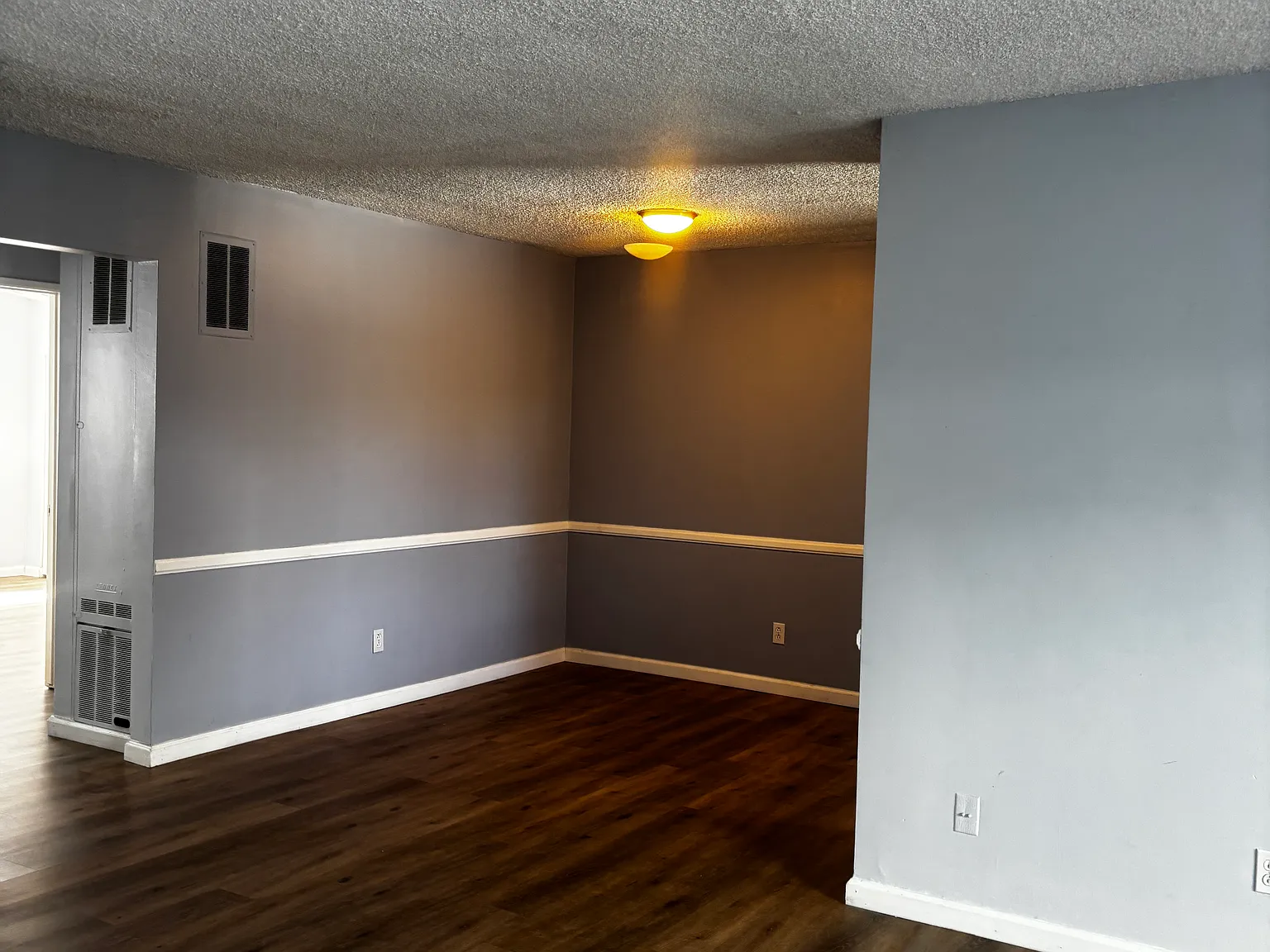 2 bed, 900 sqft, $2,459 — Photo 3