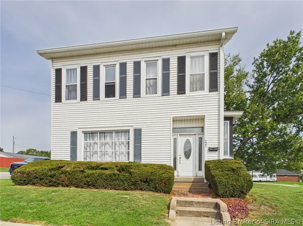 221 W Walnut Street, Brownstown, IN 47220