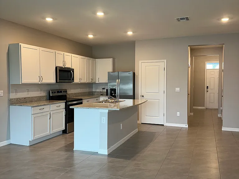 3915 Goldheart Blvd — Photo 5