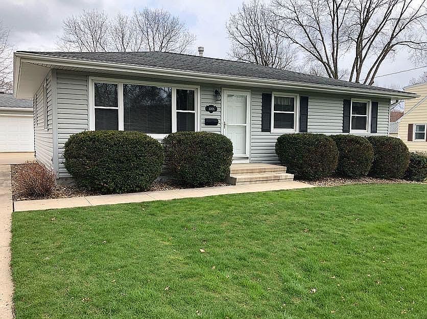 2nd image of 3906 Terrace Hill Dr NE