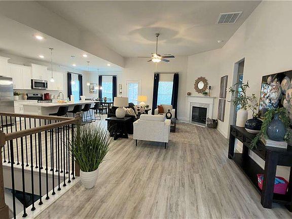 5th image of 620 Bald Ridge Cir