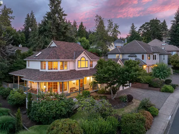 2002 Morning View Dr, Eugene, OR 97405