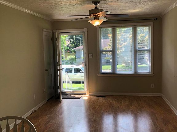 2nd image of 1015 Melbourne Ave