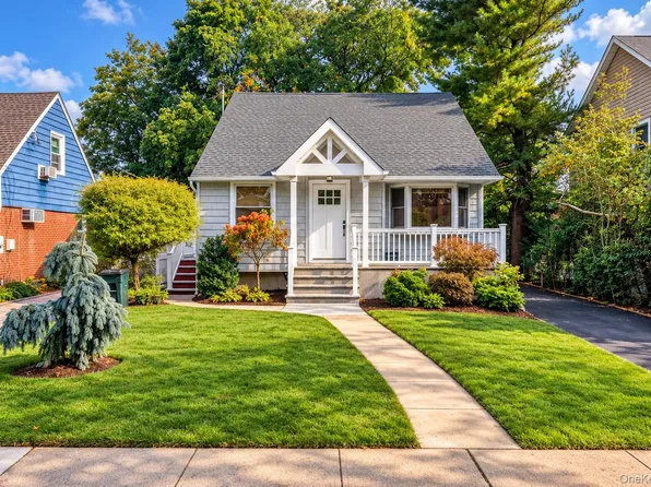 2469 Fortesque Avenue, Oceanside, NY 11572