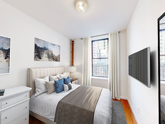 2nd image of 419 E 73rd St APT 6D