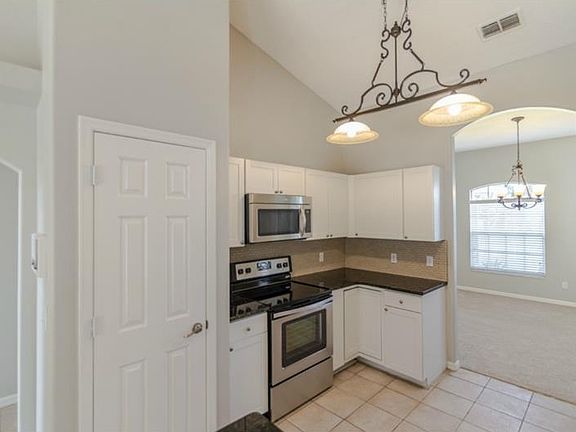 2nd image of 2740 Willow Creek Dr