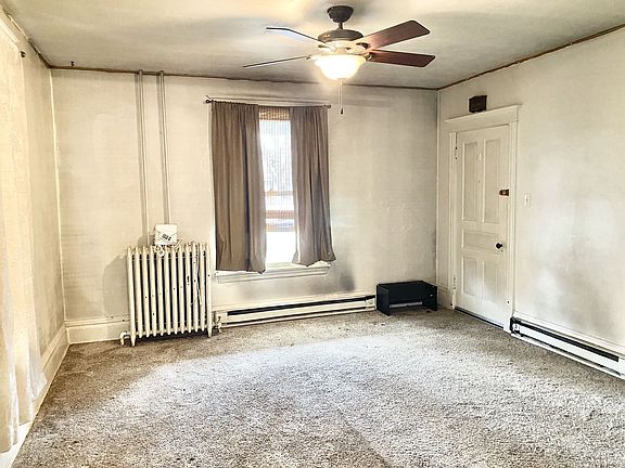 4th image of 728 N Madison St