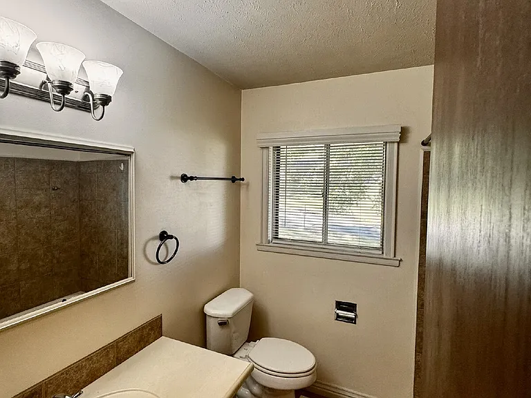 9108 Bluff Dr — Photo 11