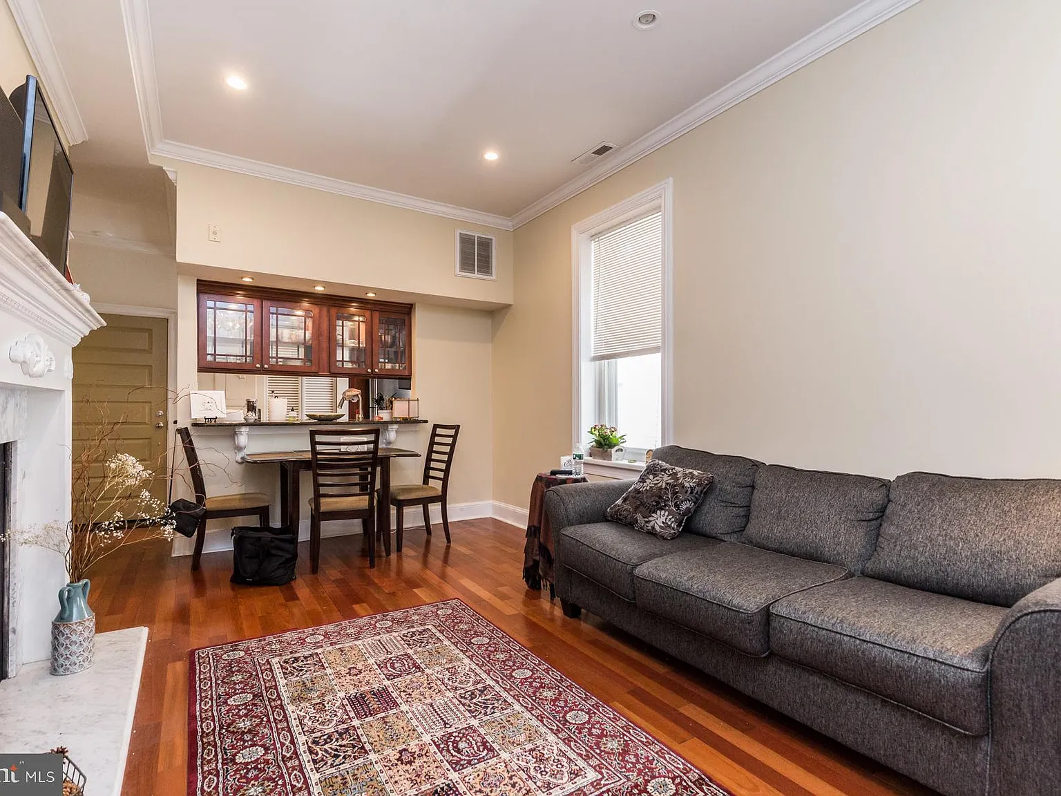 1 bed, 1.0 bath, 800 sqft, $1,695 — Photo 4