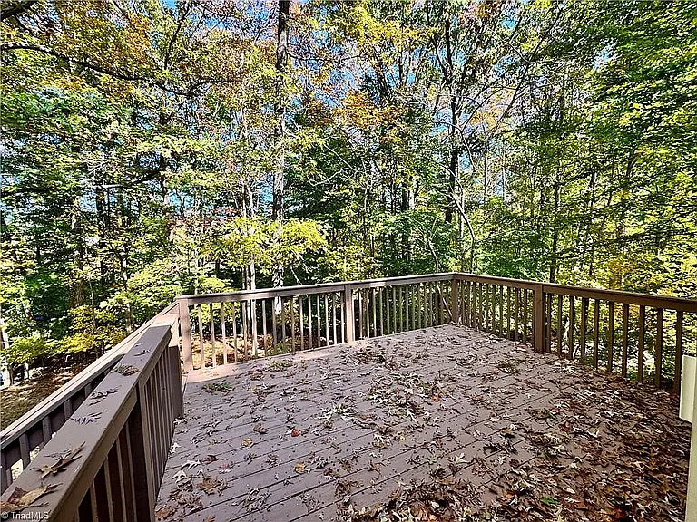 4019 Sherry Ct — Photo 6