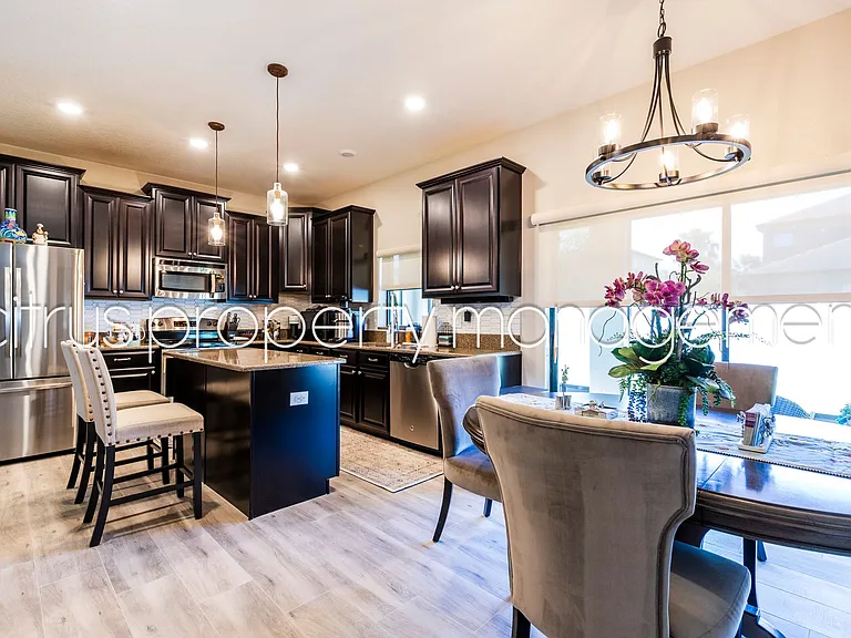 2052 Solar Dr — Photo 10