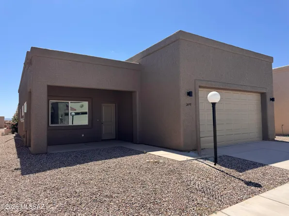 307 S Meadowood Ln, Sierra Vista, AZ 85635
