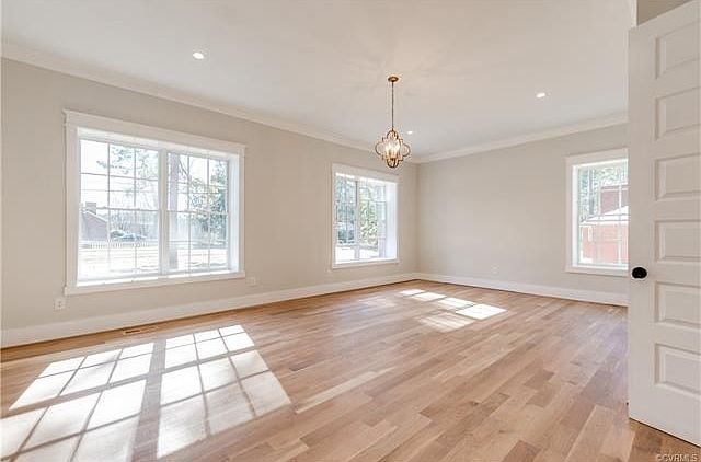 1st image of 3619 Hawthorne Ave