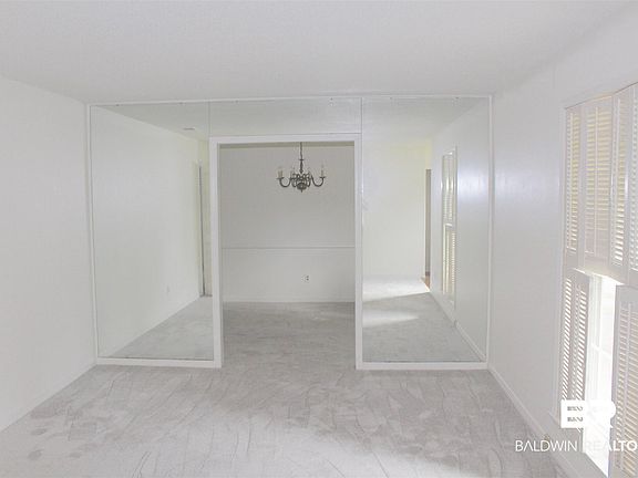 2nd image of 1548 Deerwood Dr S