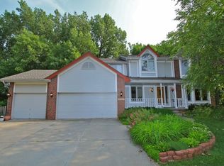 17327 P St, Omaha, NE 68135