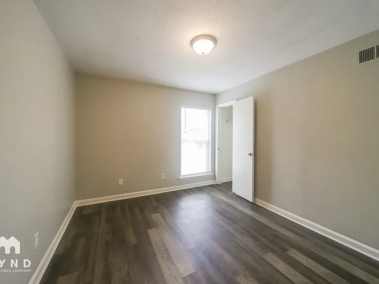 2695 Shady Grove Dr — Photo 9