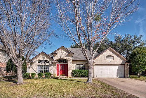 1st image of 1805 Cedar Bend Dr