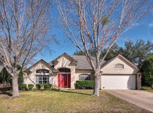 1805 Cedar Bend Dr, Round Rock, TX 78681