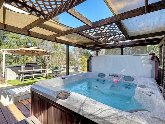 3rd image of 15805 Oak Valley Rd