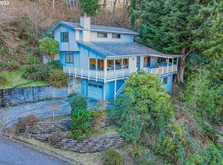 928 S Hill Dr, Reedsport, OR 97467