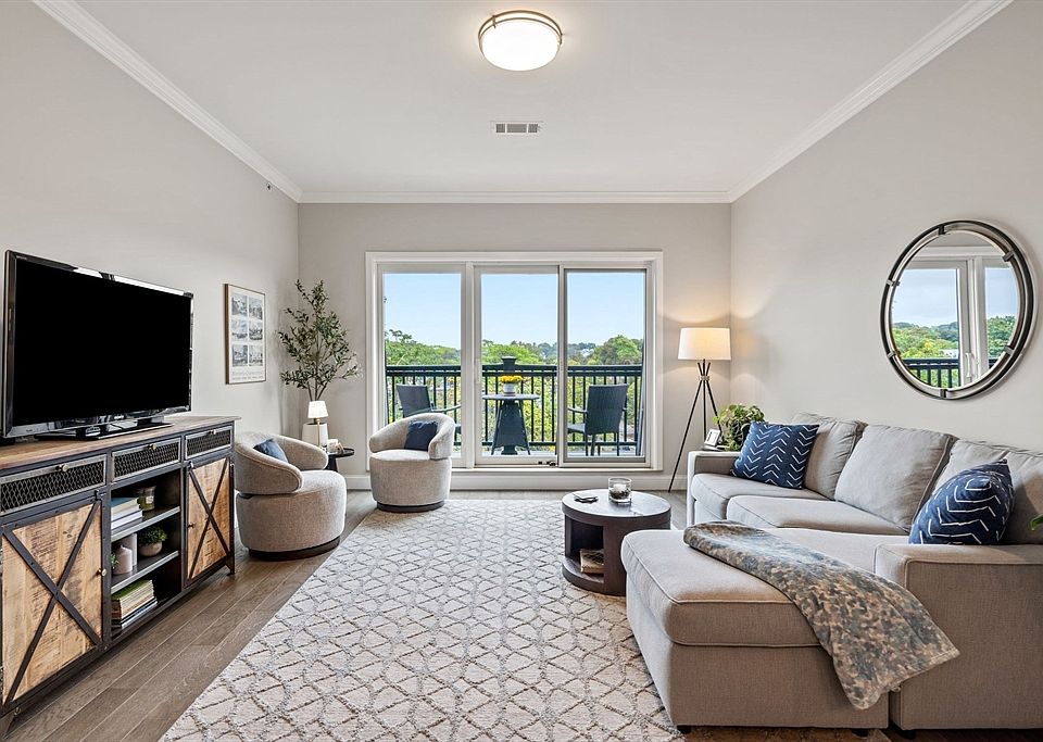 1st image of 131 Eliot St #405