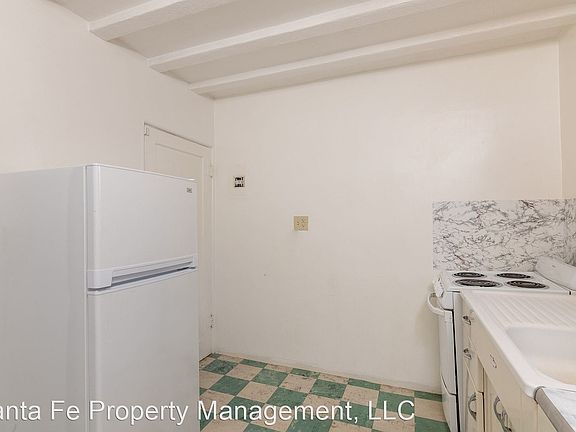 4th image of 510 Sunset St APT 3
