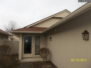 21498 Oak Bark Trl, Strongsville, OH