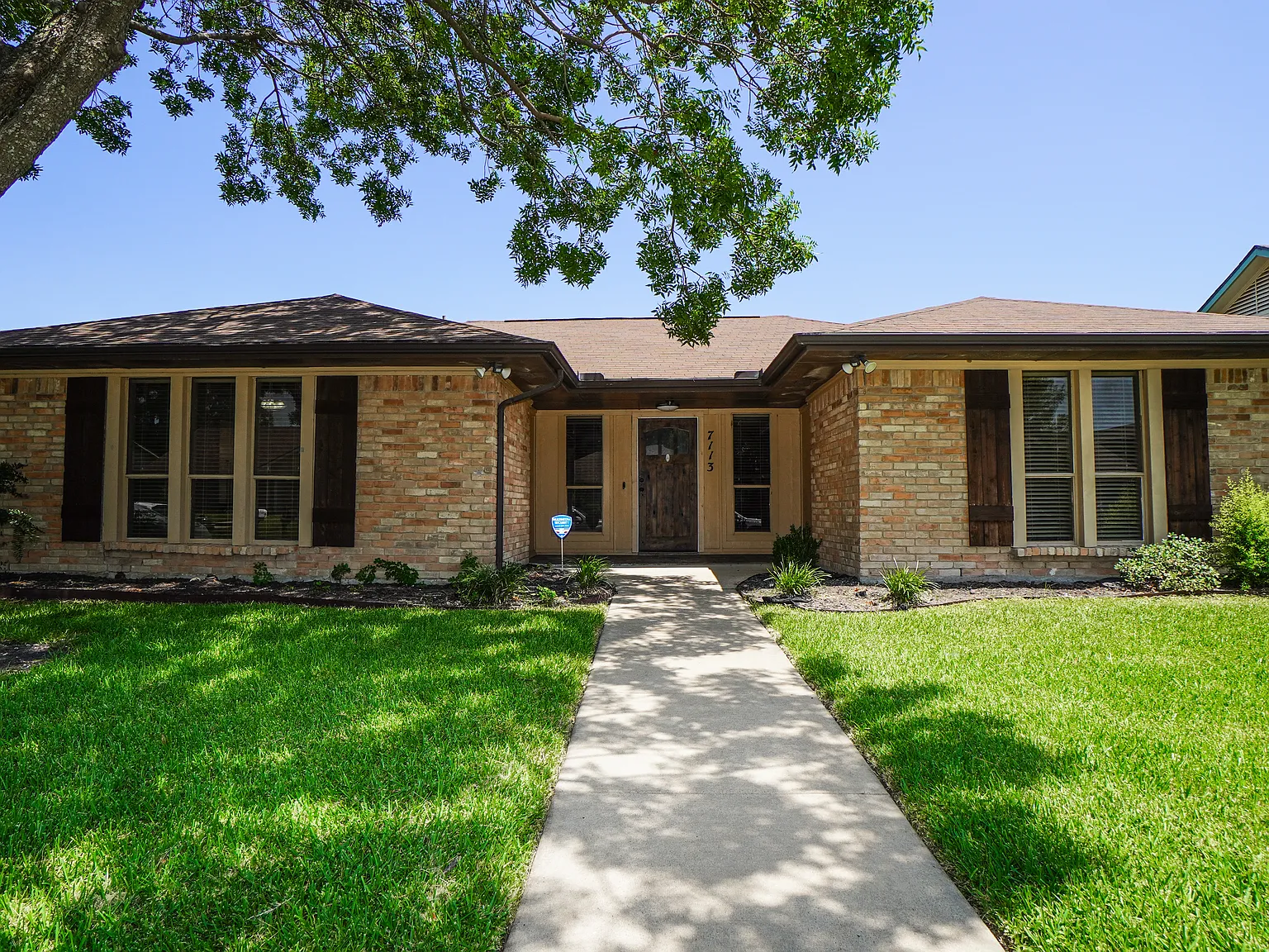 3 bed, 1548 sqft, $2,300 — Photo 3