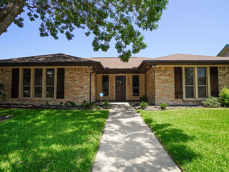 7113 Ridgeview Dr — Photo 3
