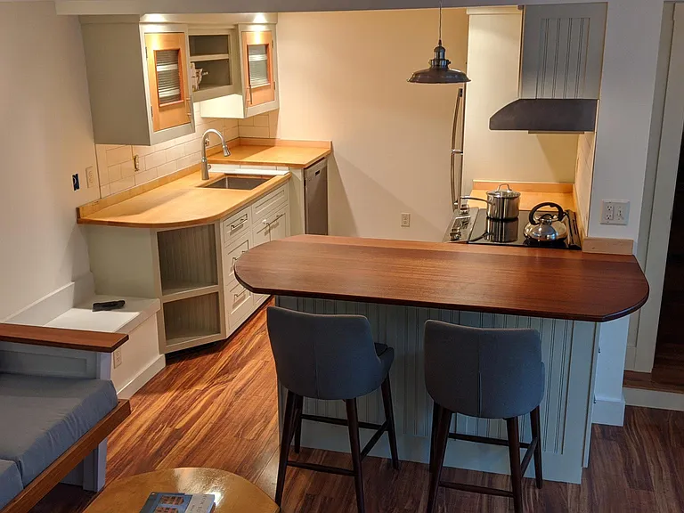 28 Blossom St #3 — Photo 5
