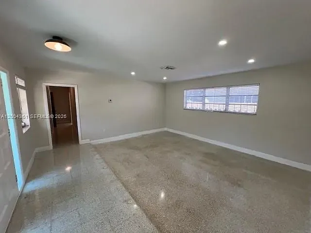 2500 SW 58th Ave — Photo 10