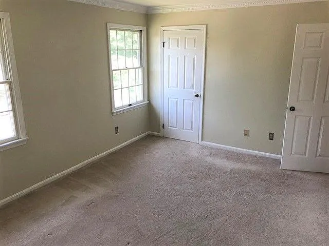 941 Sumac Cir — Photo 8