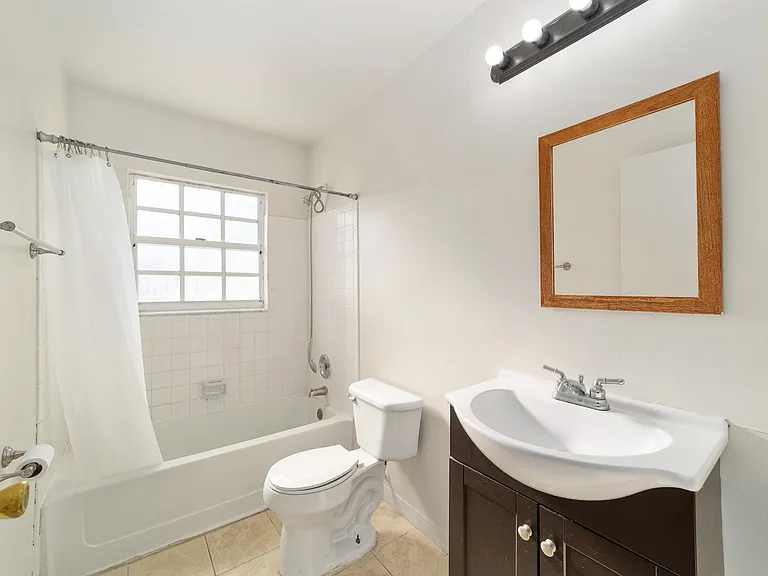 325 Oak Track Crse — Photo 25