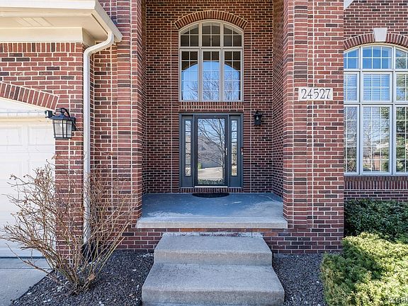 5th image of 24527 Perceval Ln