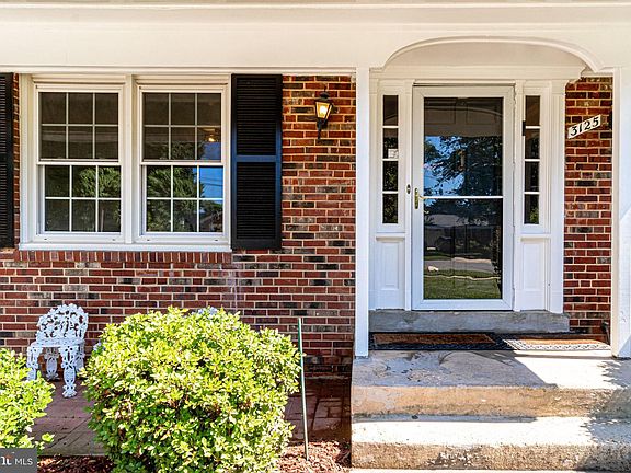 2nd image of 3125 Plantation Pkwy