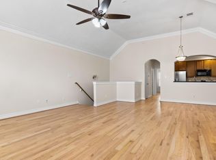 2917 Clinton Dr, Houston, TX 77020