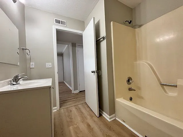1614 Cypress Dr #13 — Photo 11