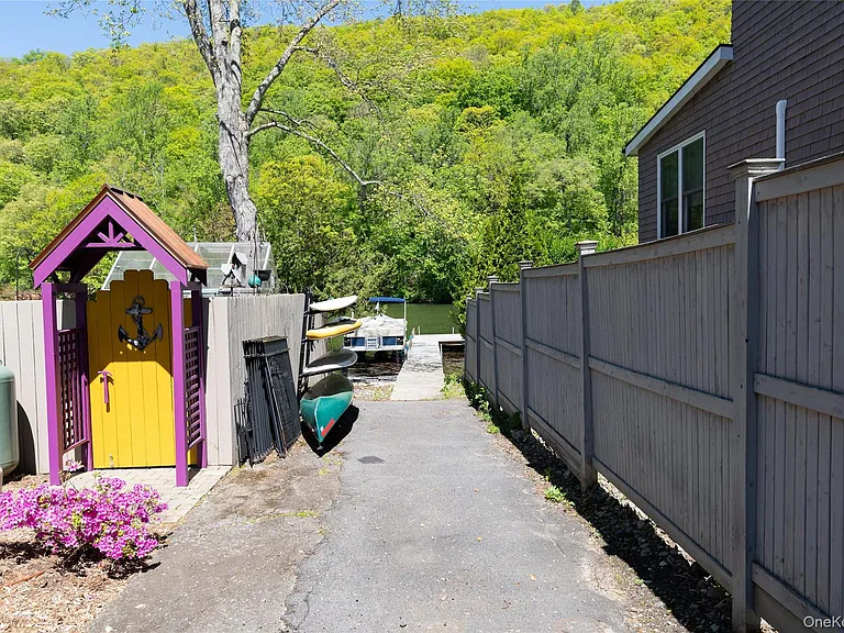 53 Cove Rd — Photo 30