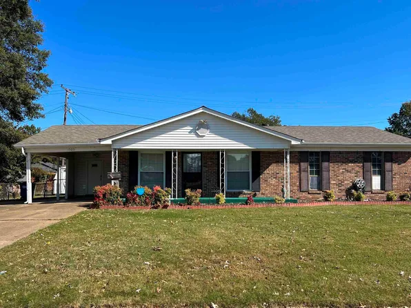 1505 Crestmere St, West Memphis, AR 72301