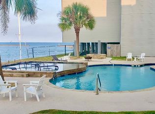 580 Pleasure Pier Dr #214, Pt Arthur, TX 77640